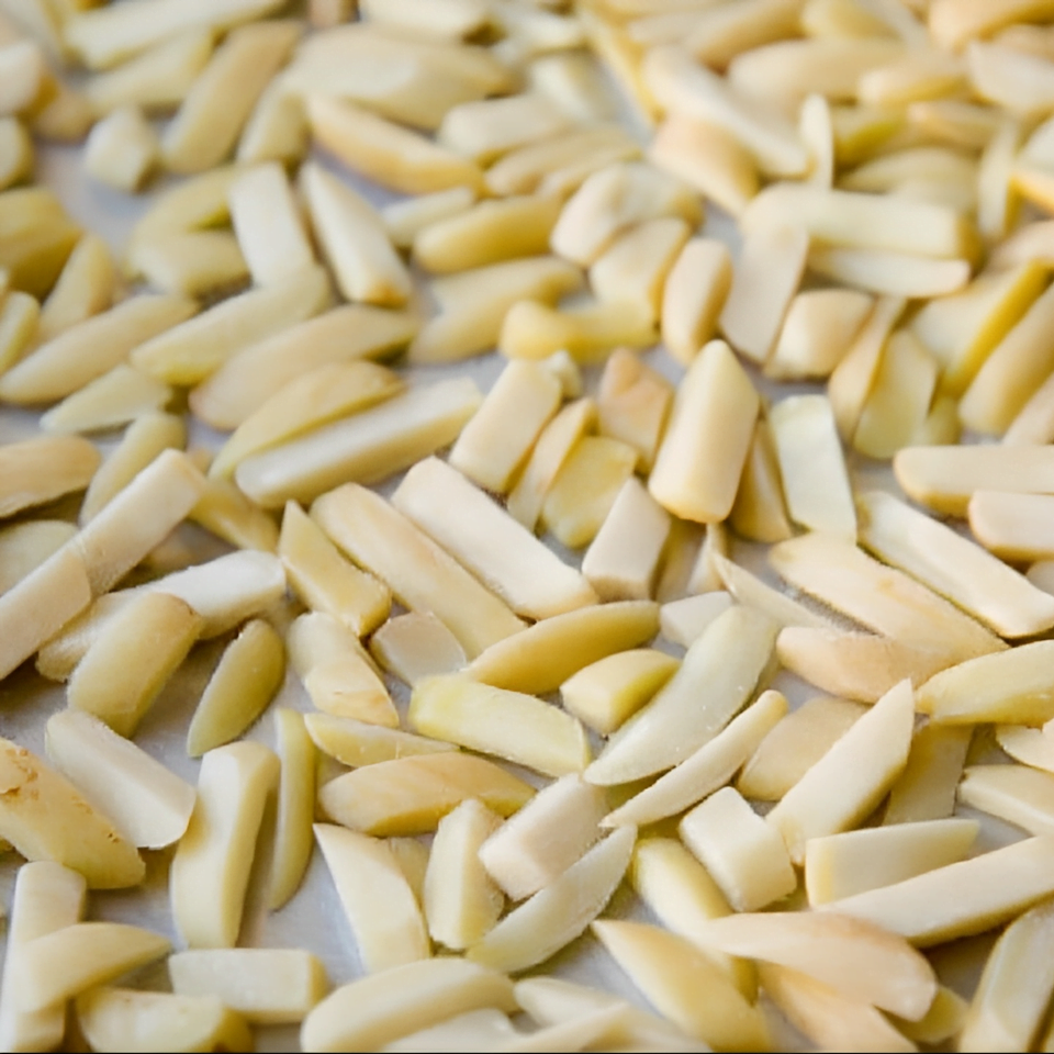 Almond-natural-silvered